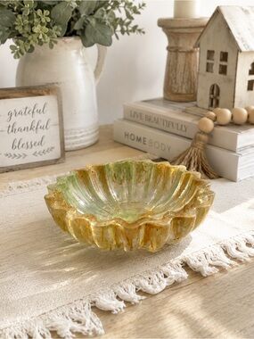 Resin Handmade Green and Amber Decorative Serving Bowl